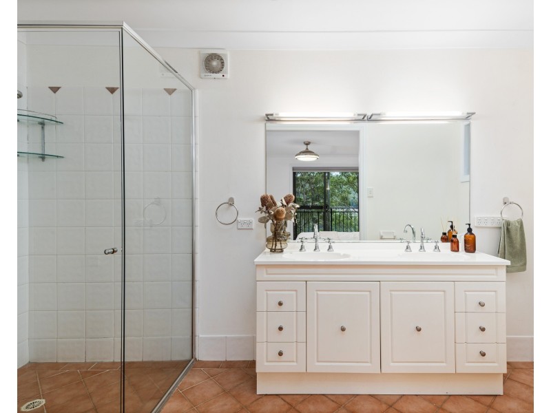 8 Moxham Street, Wyoming NSW 2250