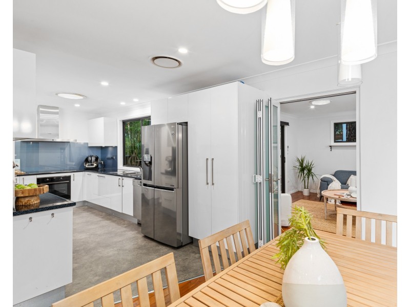 8 Moxham Street, Wyoming NSW 2250