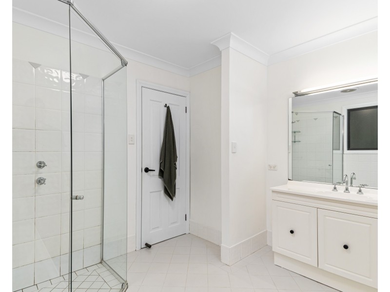 8 Moxham Street, Wyoming NSW 2250