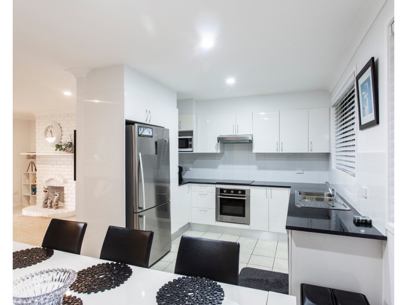 11B Margaret Street, Point Clare NSW 2250