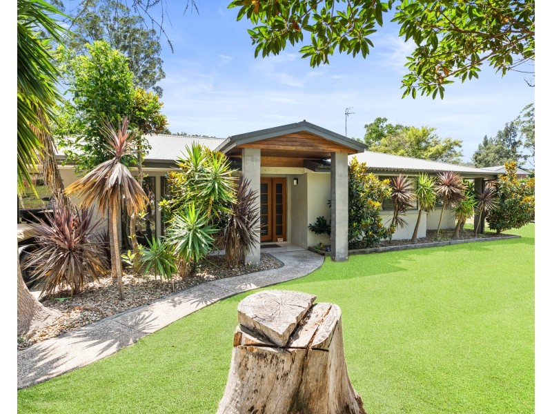 25 Fragar Avenue, Wyoming NSW 2250