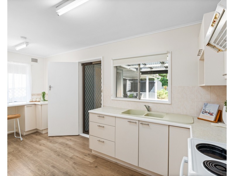 8 Susan Street, East Gosford NSW 2250