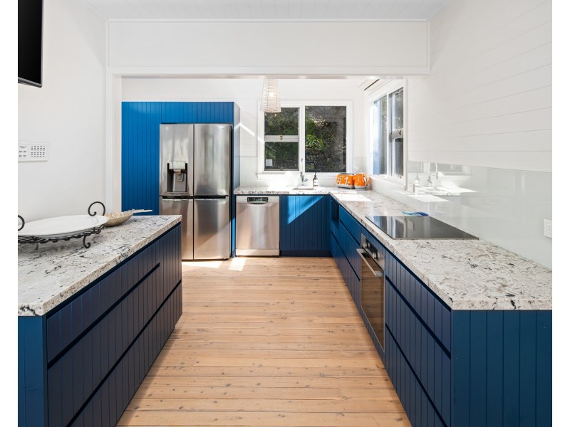 27 Fairscene Crescent, Avoca Beach NSW 2251