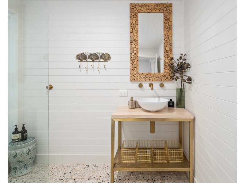 27 Fairscene Crescent, Avoca Beach NSW 2251