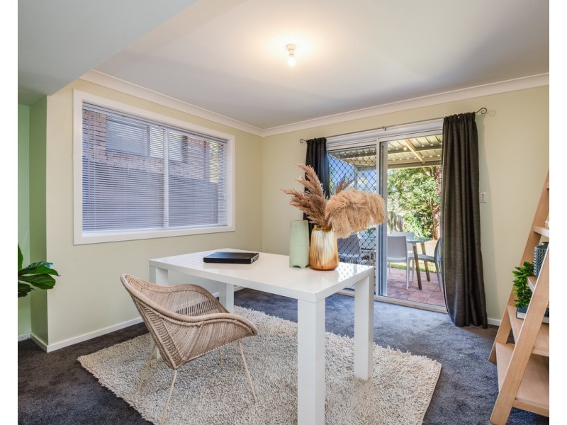 11 River Street, Springfield NSW 2250