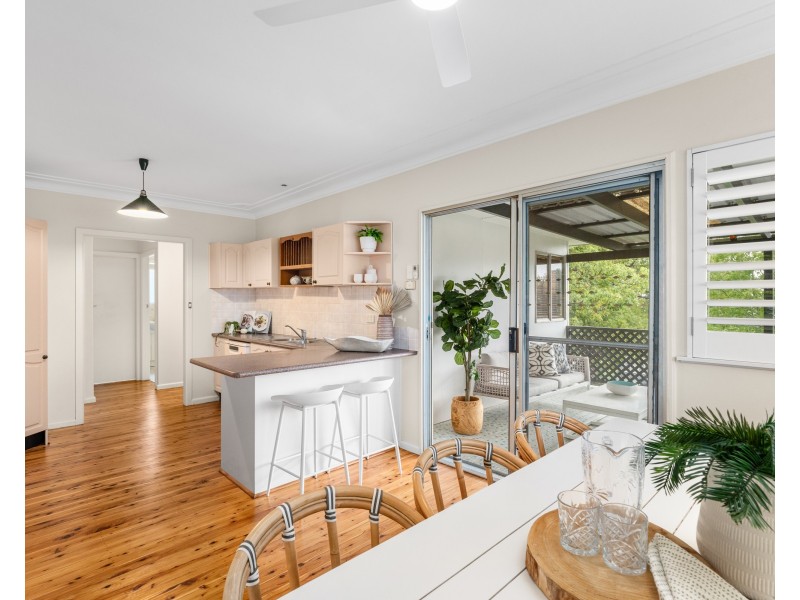 10 Tingira Crescent, Wyoming NSW 2250