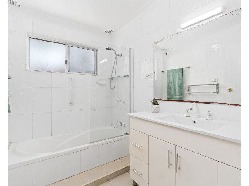 52 Karina Drive, Niagara Park NSW 2250