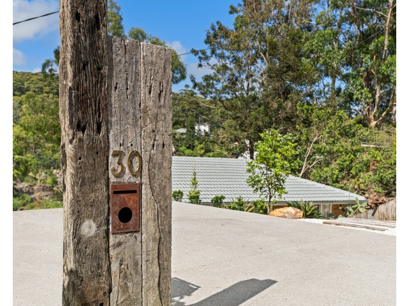 30 Cabbage Tree Avenue, Avoca Beach NSW 2251