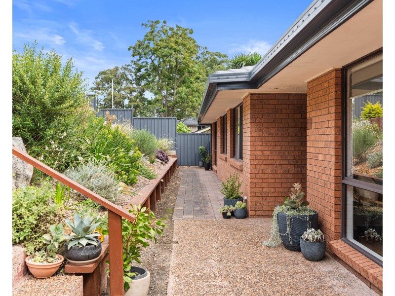 13 Perratt Close, Lisarow NSW 2250