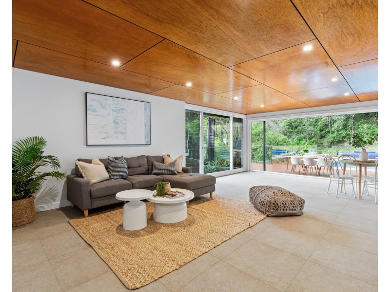 390 Oak Road, Matcham NSW 2250