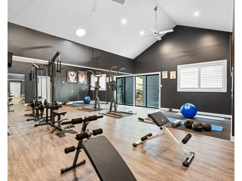 390 Oak Road, Matcham NSW 2250