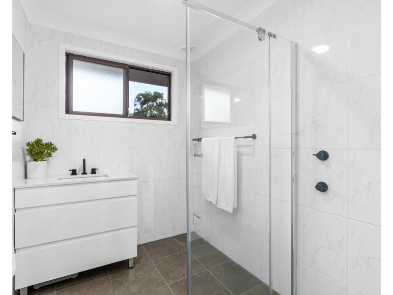 23 Georgia Avenue, Wyoming NSW 2250