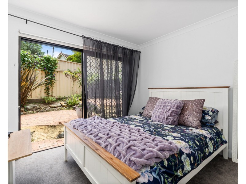 4/4 Broadview Avenue, Gosford NSW 2250