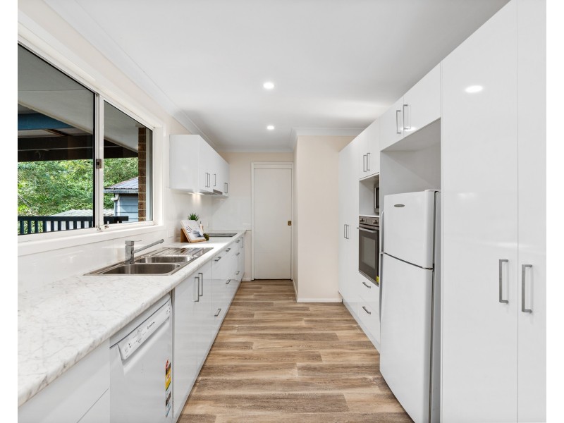 15 Pierce Street, Niagara Park NSW 2250