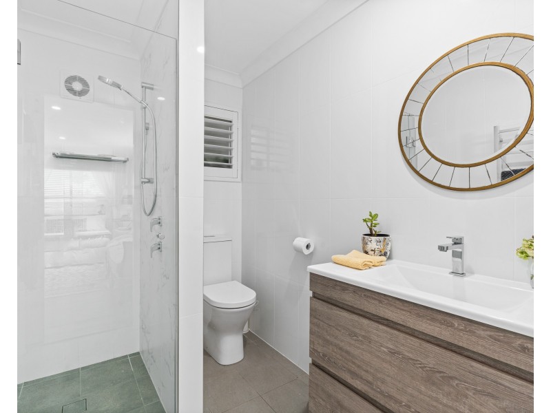 41 Belford Avenue, Bateau Bay NSW 2261