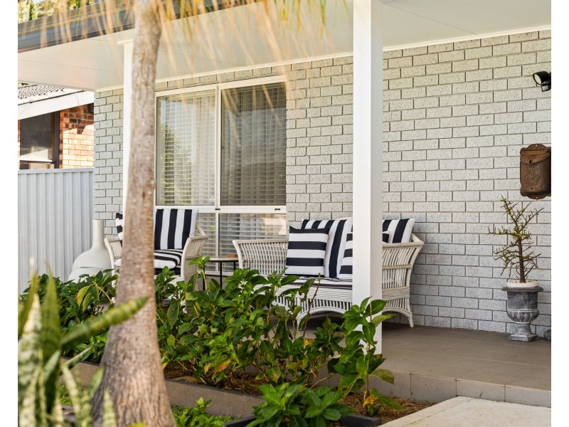 41 Belford Avenue, Bateau Bay NSW 2261