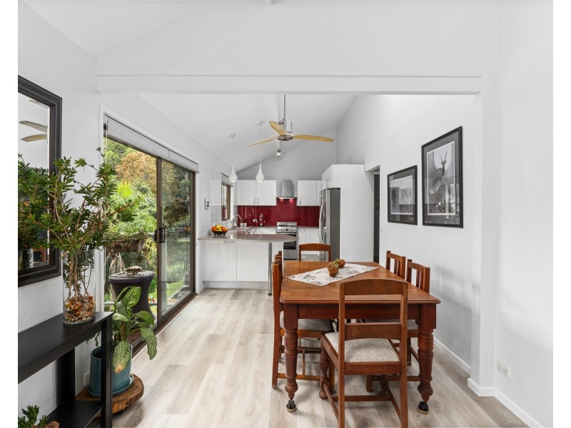 86 Bay View Avenue, East Gosford NSW 2250