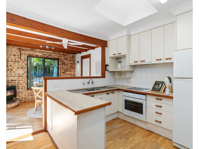 58 North Crescent, Wyoming NSW 2250