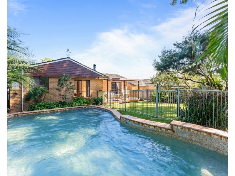 58 North Crescent, Wyoming NSW 2250