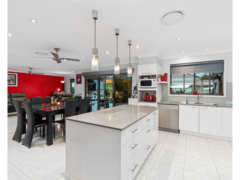 30 Cobbedah Drive, Springfield NSW 2250