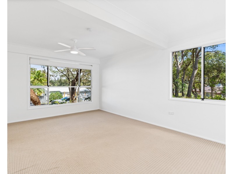 19 Dillon Road, Wamberal NSW 2260