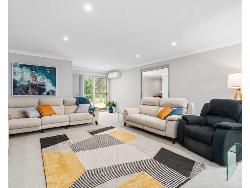 4 Little Close, Kincumber NSW 2251