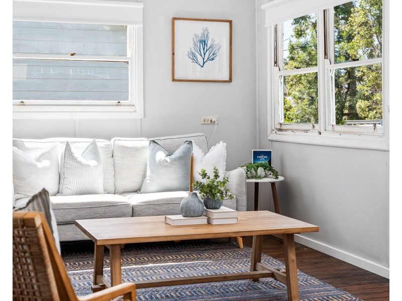 7 Marina Street, Budgewoi NSW 2262