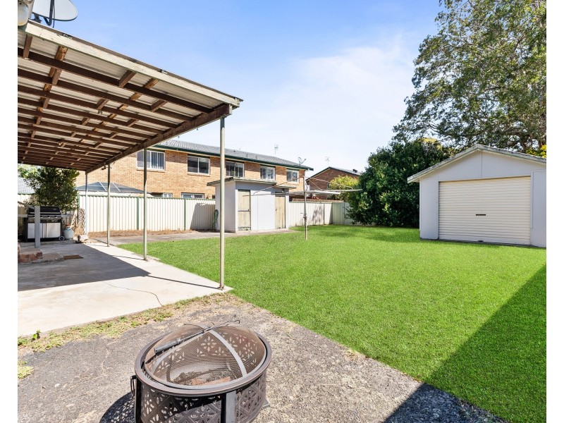 7 Marina Street, Budgewoi NSW 2262