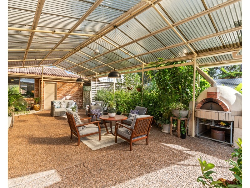 16 Yanderra Crescent, Narara NSW 2250