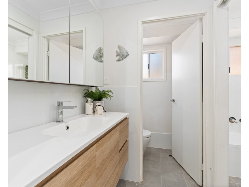 16 Yanderra Crescent, Narara NSW 2250