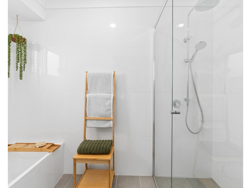 16 Yanderra Crescent, Narara NSW 2250