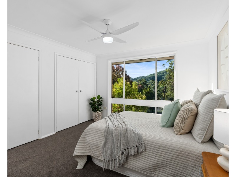 4 Binya Avenue, Wyoming NSW 2250