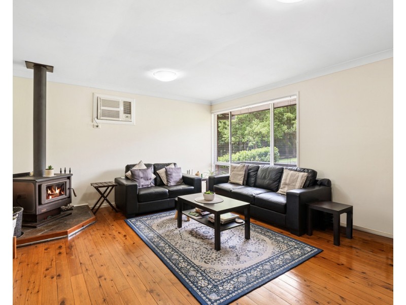 42 Karina Drive, Narara NSW 2250