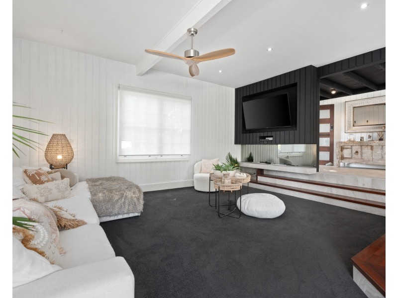 28 Serpentine Road, Erina Heights NSW 2260