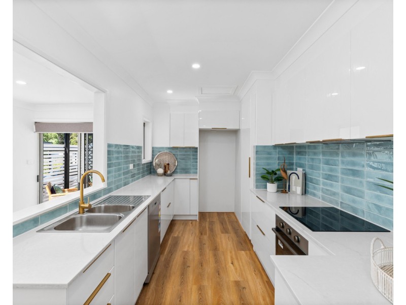 73 Dalton Street, Wyoming NSW 2250