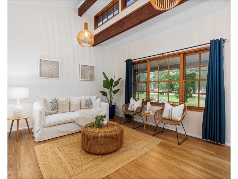 21 Yanderra Crescent, Narara NSW 2250