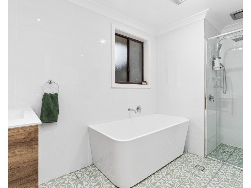 21 Yanderra Crescent, Narara NSW 2250