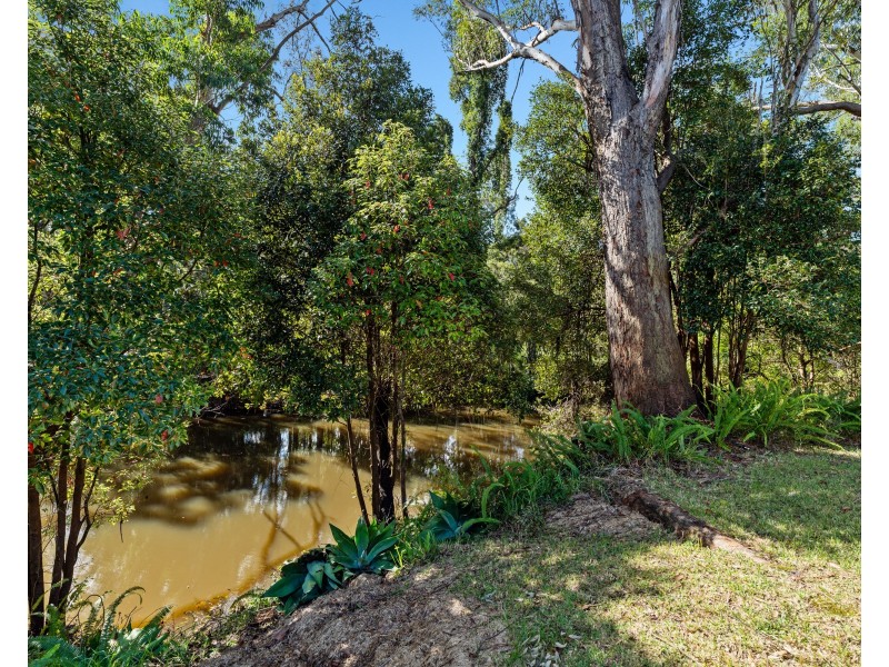 37a Barralong Road, Erina NSW 2250