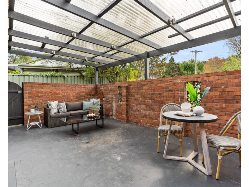 10 Runyon Close, Narara NSW 2250
