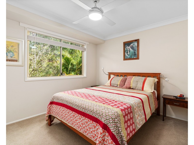 35 Thames Drive, Erina NSW 2250