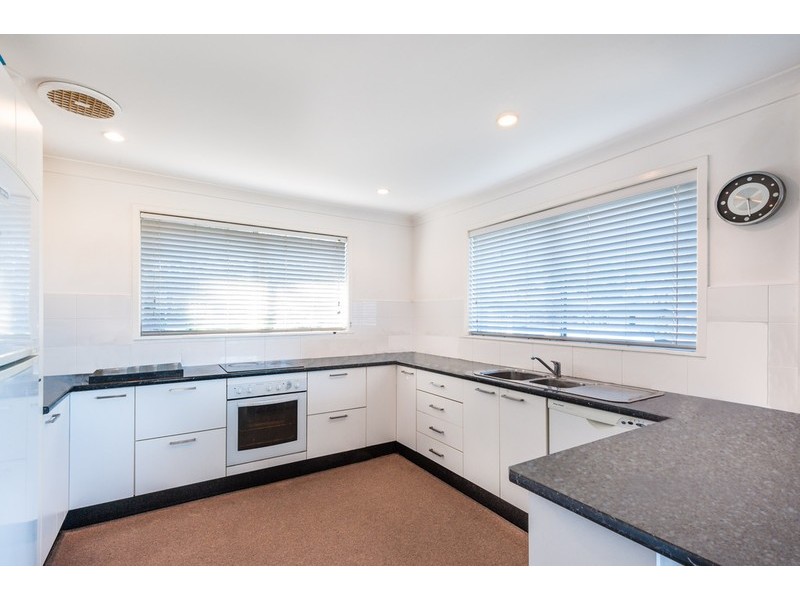 6 Park Crescent, Green Point NSW 2251