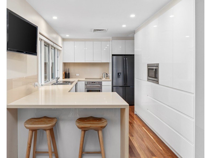 1 Windsor Road, Wamberal NSW 2260