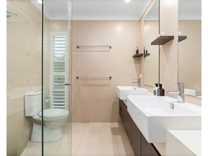 1 Windsor Road, Wamberal NSW 2260