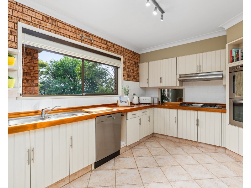 49 Grove Road, Wamberal NSW 2260