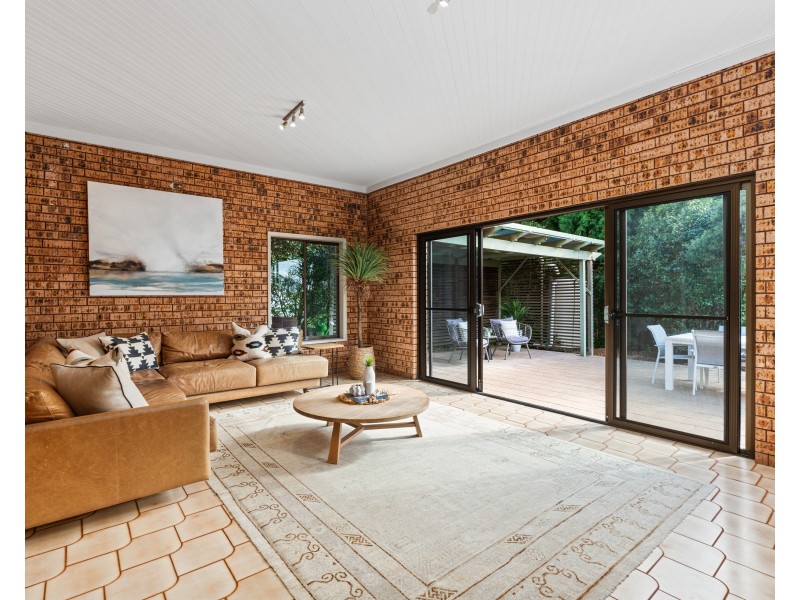 49 Grove Road, Wamberal NSW 2260