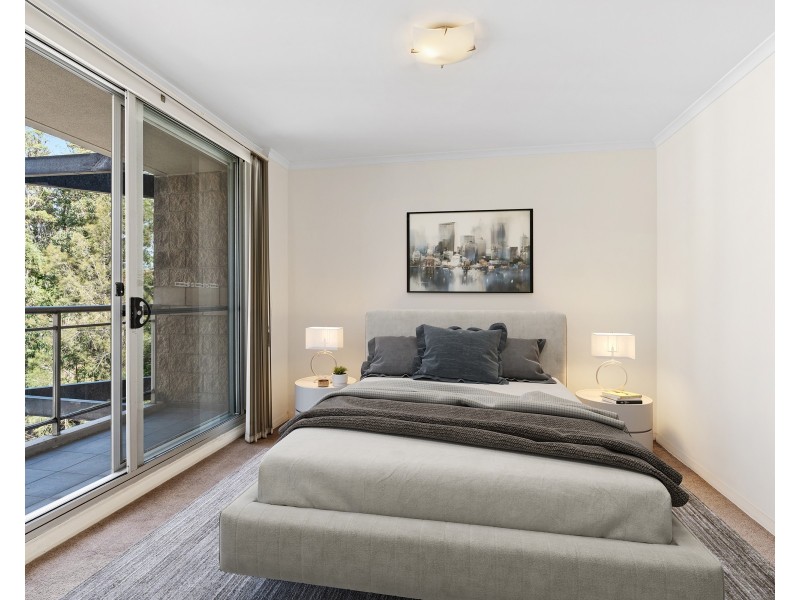 252/80 John Whiteway Drive, Gosford NSW 2250