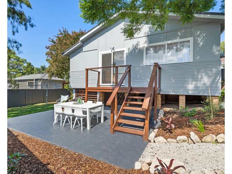 22 Campbell Street, North Gosford NSW 2250