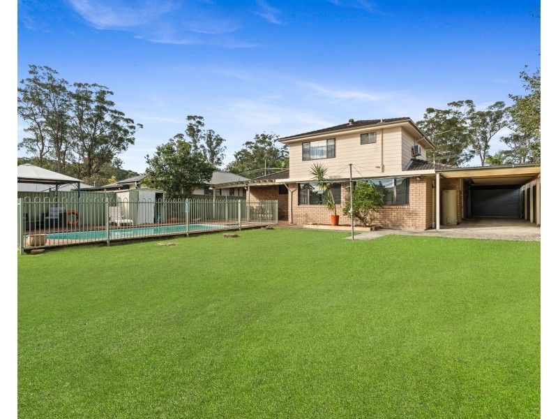 21 Halcyon Street, Wyoming NSW 2250