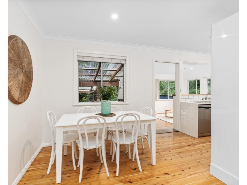 102 Turpentine Street, Wyoming NSW 2250