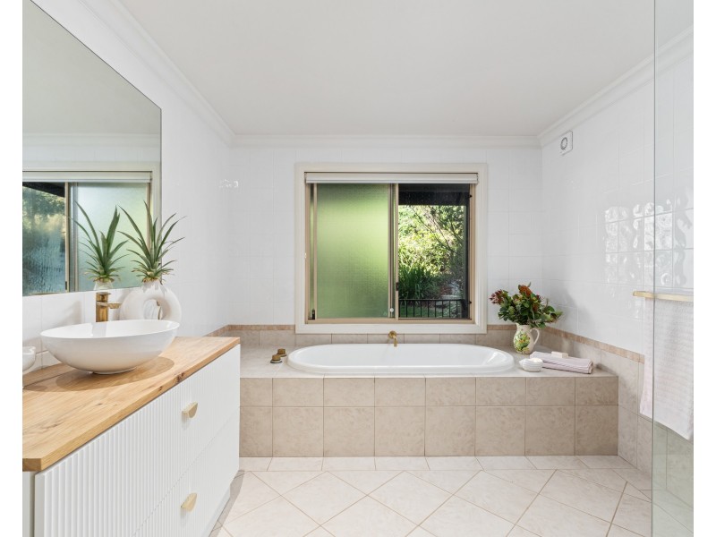 6 Onthonna Terrace, Umina Beach NSW 2257